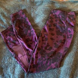 LIKE NEW Target All in Motion 7/8th leggings